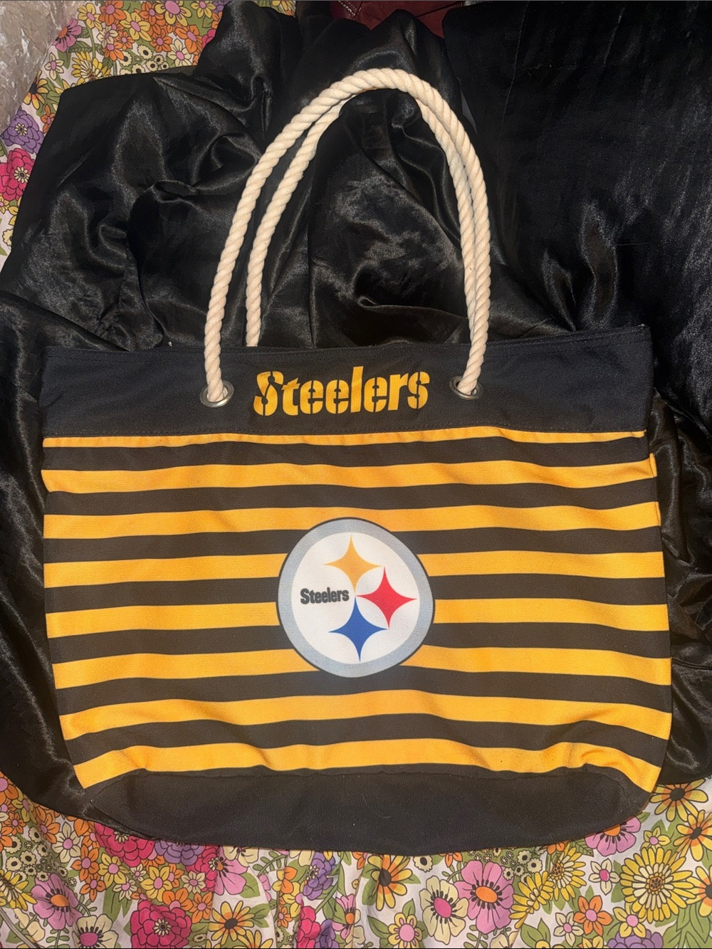 Pittsburgh Steelers Nautical Striped Bag!! (Like New)